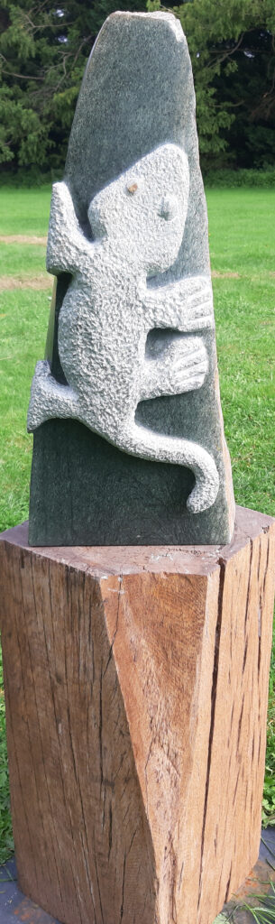 Deze afbeelding heeft een leeg alt-attribuut; de bestandsnaam is 005-2019HagemanderFront1-305x1024.jpg